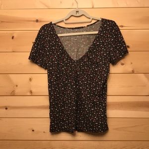 Black floral deep V tee